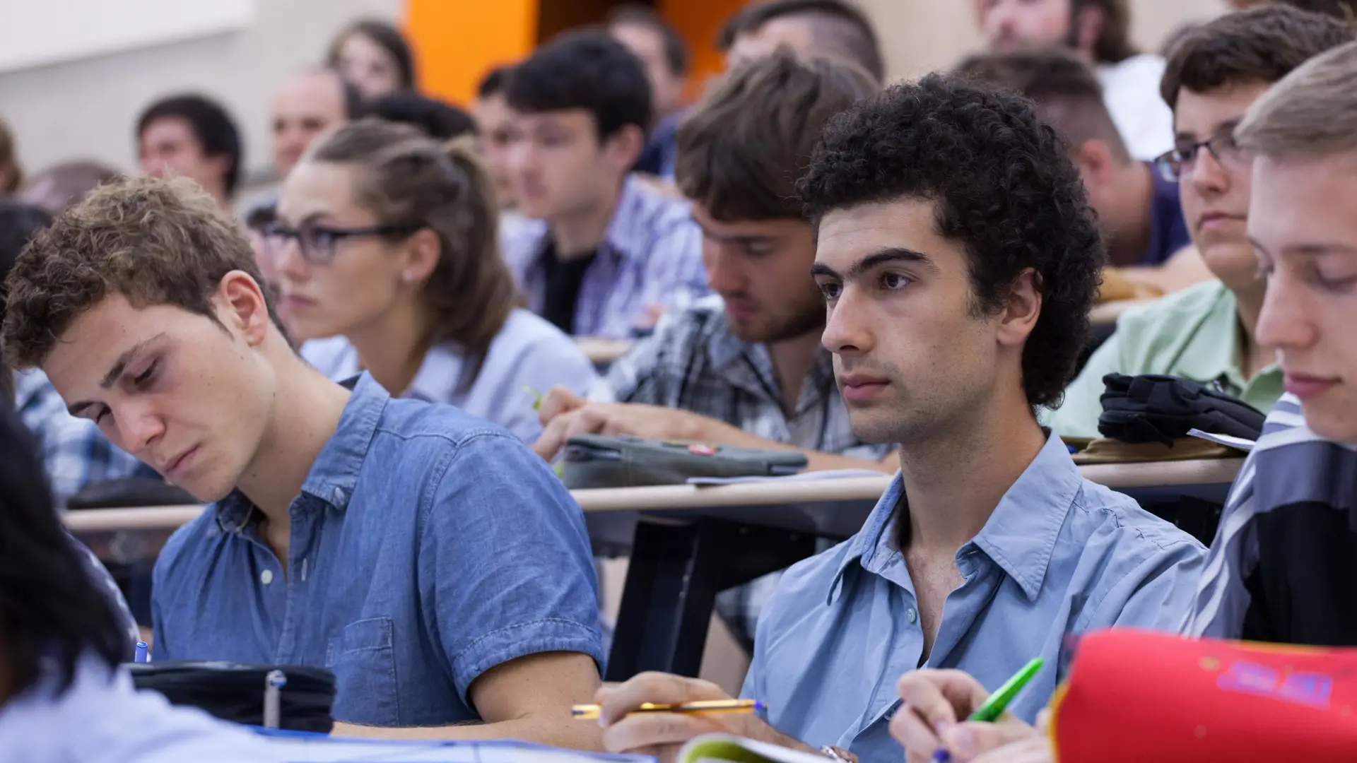 etudiants amphi M-0206